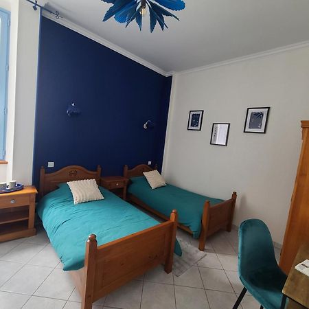 Les Dependances Du Chateau Noailles  Екстериор снимка