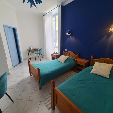 Les Dependances Du Chateau Noailles  Екстериор снимка