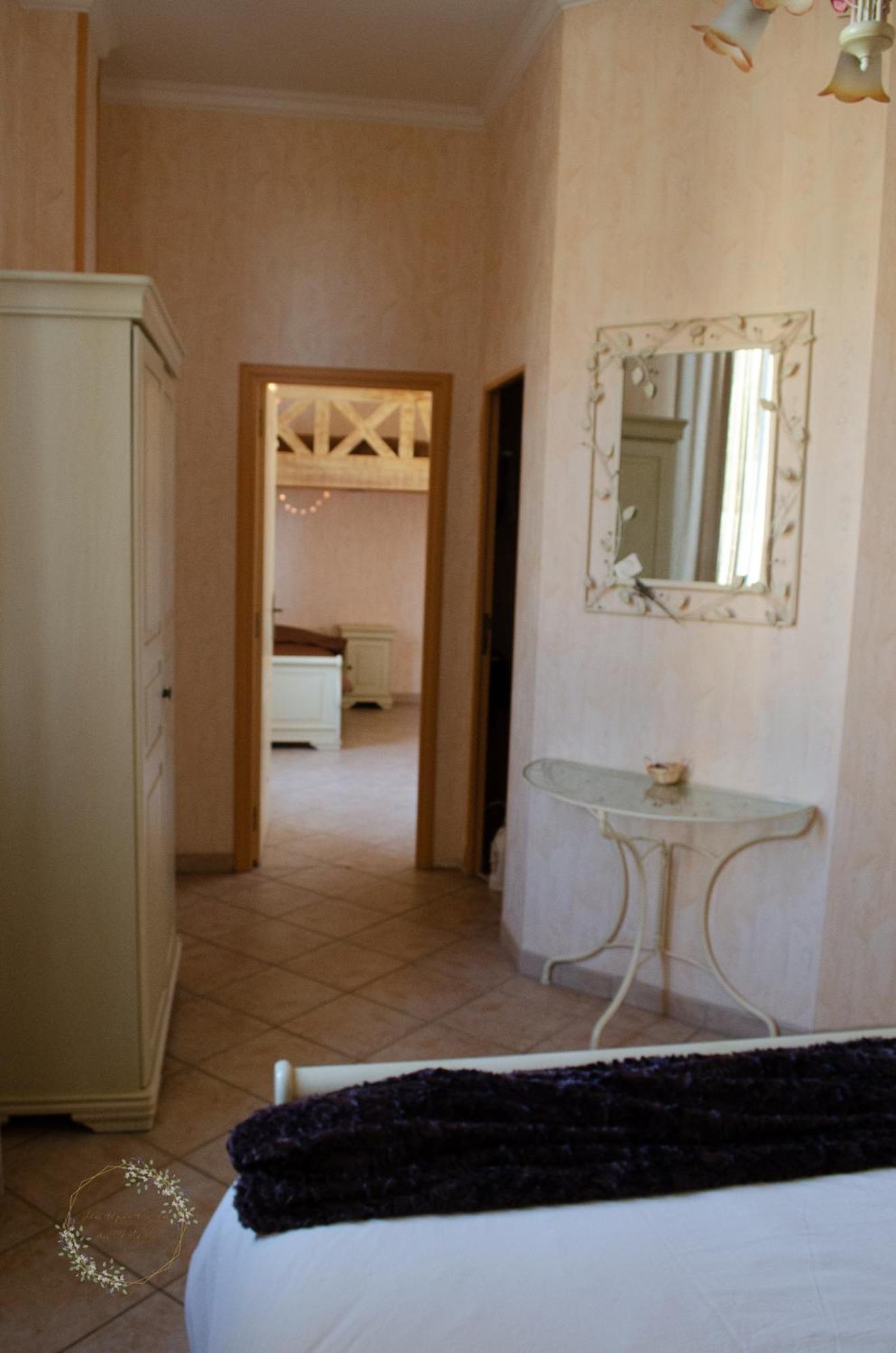Les Dependances Du Chateau Noailles  Екстериор снимка